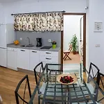 Descubrehome Postigo Inner Patio